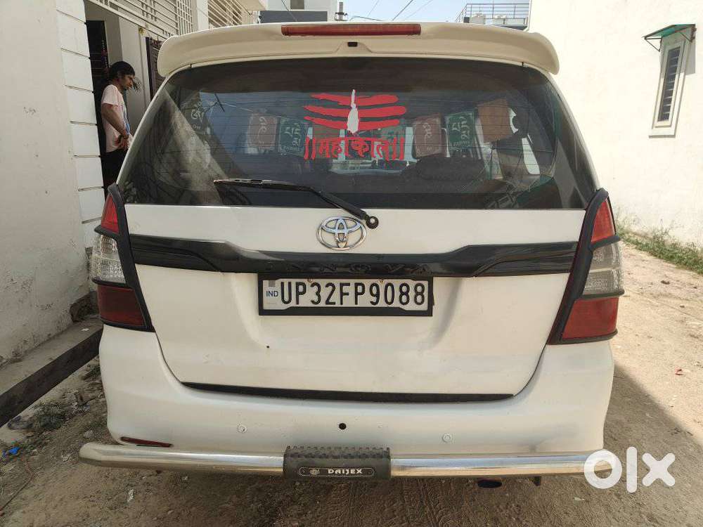 Toyota Innova 2.5 G (diesel) 8 Seater, 2014, Diesel