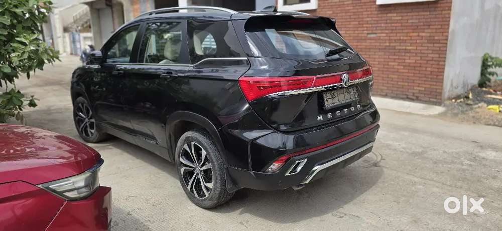 Mg Hector Plus 2023 Petrol Well Maintained
