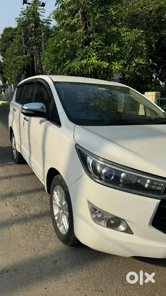 Toyota Innova Crysta 2017