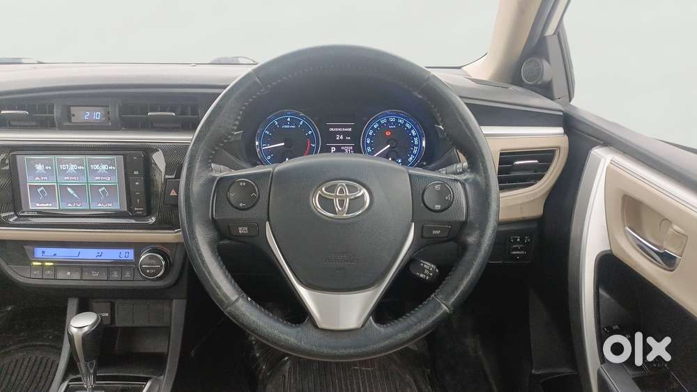 Toyota Corolla Altis 2013-2017 Vl At, 2014, Petrol