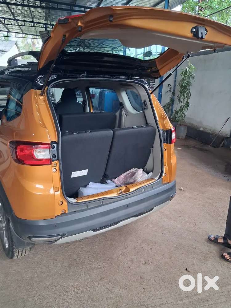 Renault Triber Petrol Amt 2022 Dual Tone