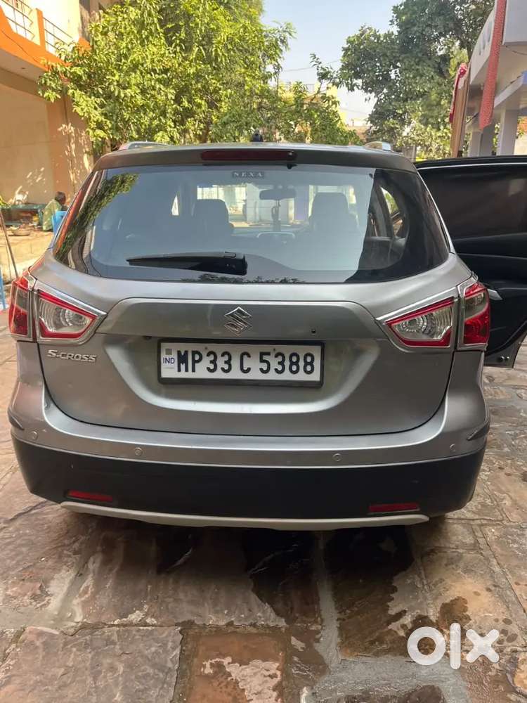 Maruti Suzuki S-cross 2016 Variant