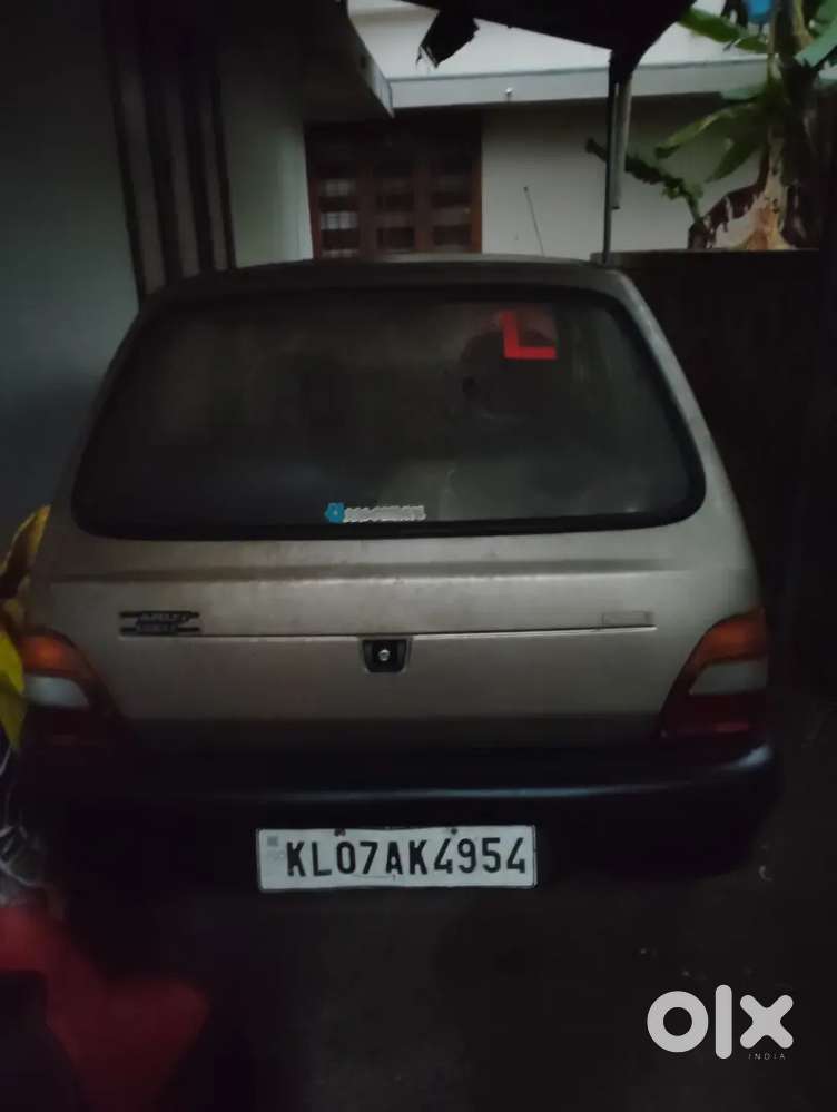 A Maruti 800 Car Is Ready For Sale. It Is Not In A Useful Condition
