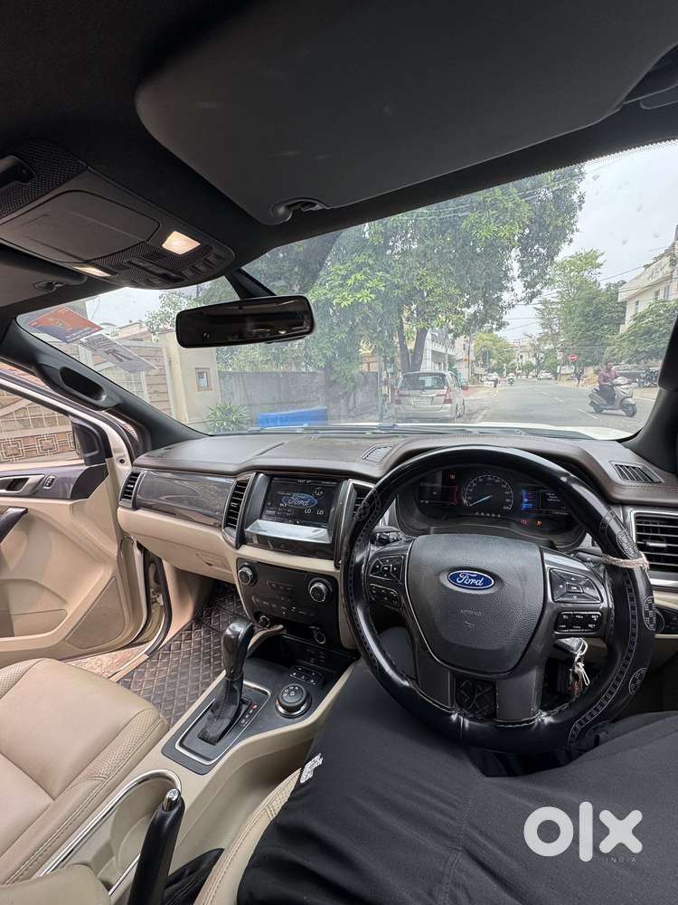 Ford Endeavour 3.2 Titanium At 4x4, 2016, Diesel
