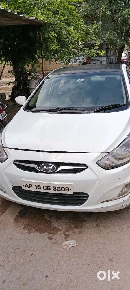 Hyundai New Verna 2012 Diesel 230000 Km Driven