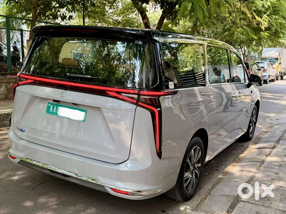 Mg M9 Ev, 2025, Electric