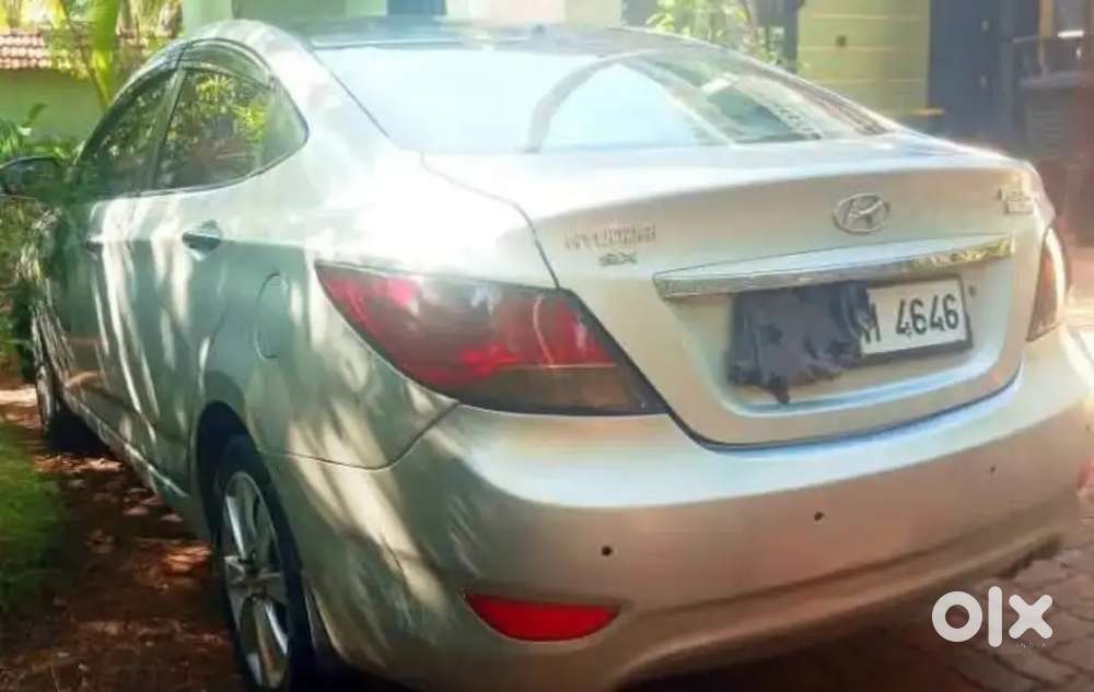 Hyundai Fluidic Verna 2011 Petrol 120000 Km Driven Cng Company