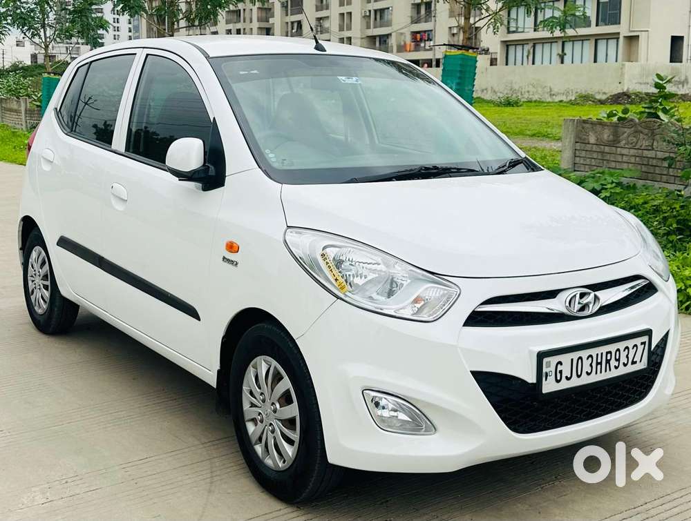 Hyundai I10 Sportz, 2016, Petrol
