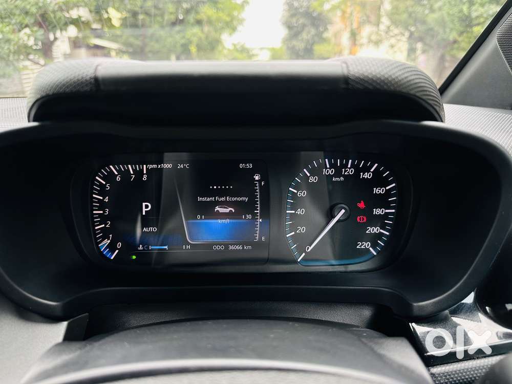 Tata Altroz 1.2 Xza Plus Dark Edition Dct, 2022, Petrol