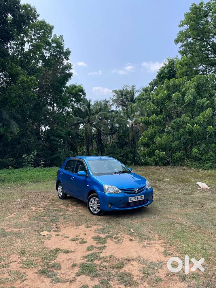 Toyota Etios Liva Petrol 2012