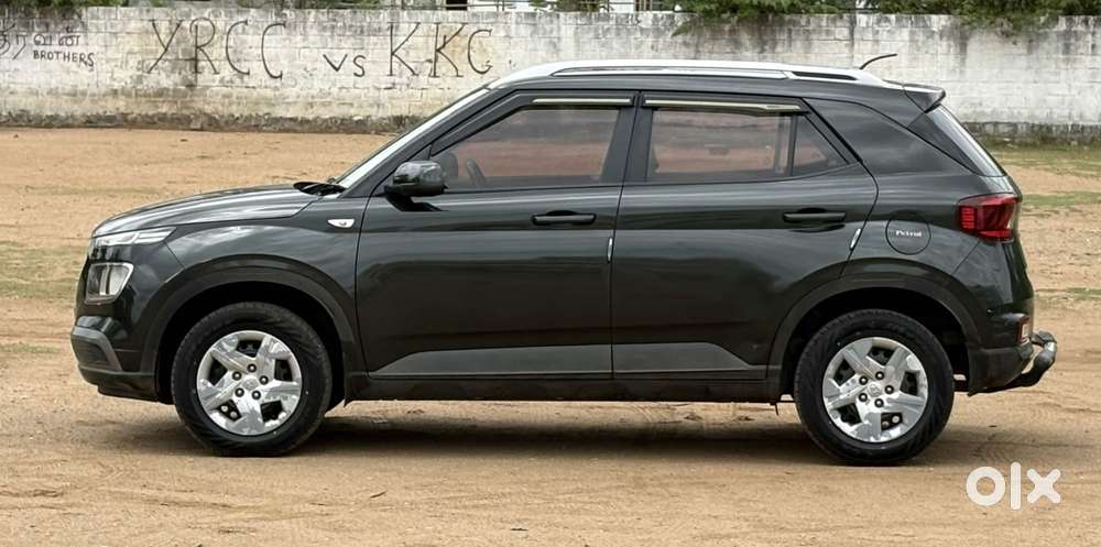 Hyundai Venue S 1.2 Petrol, 2019, Petrol