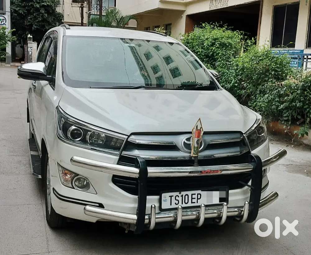 Toyota Innova Crysta 2.4 Z 11/2018