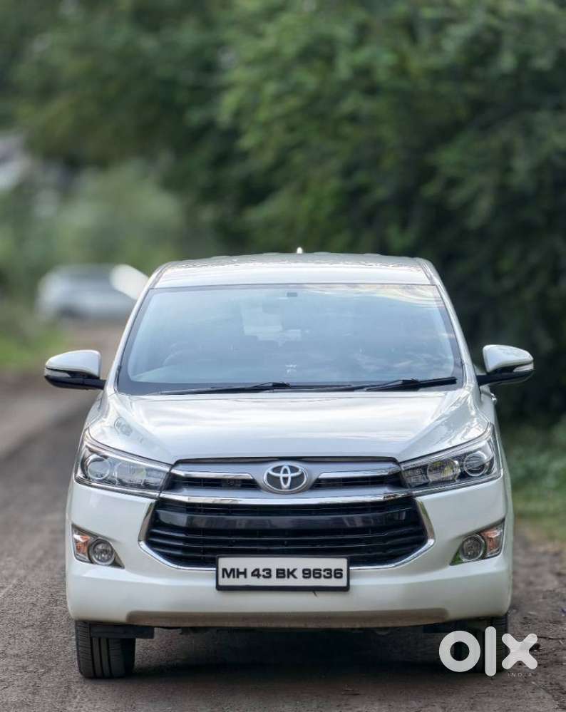 Toyota Innova Crysta 2.4 V 8 Str, 2017, Diesel
