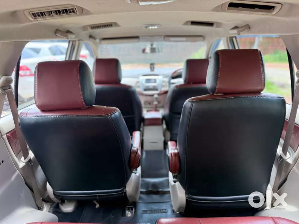 Toyota Innova 2.5 Vx 7 Seater Bs Iv, 2012, Diesel