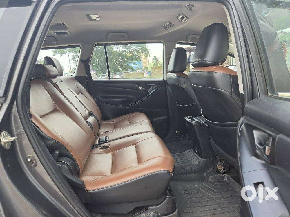 Toyota Innova Crysta 2.4 G Mt 8s, 2019, Diesel