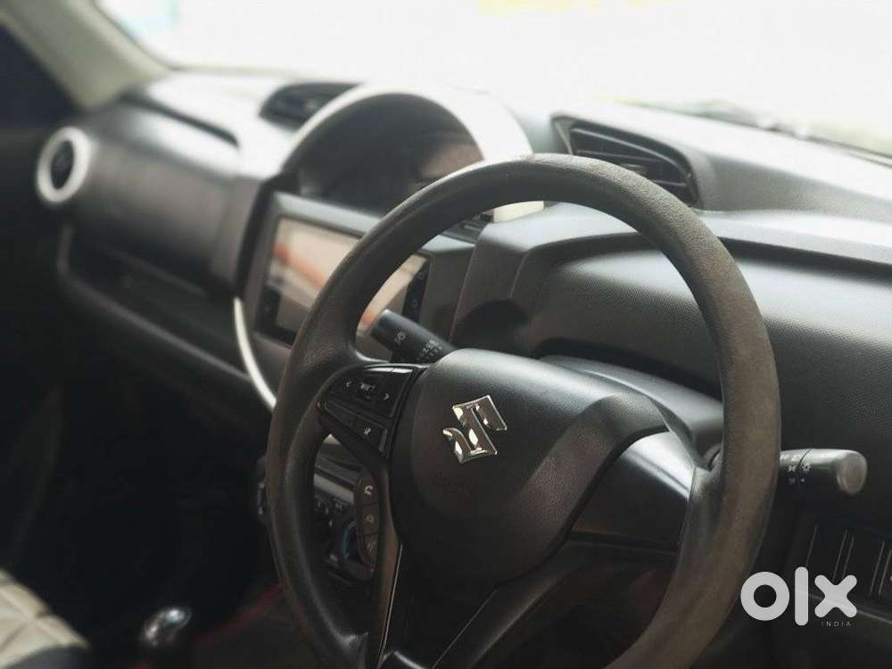 Maruti Suzuki S-presso Vxi Plus, 2023, Petrol