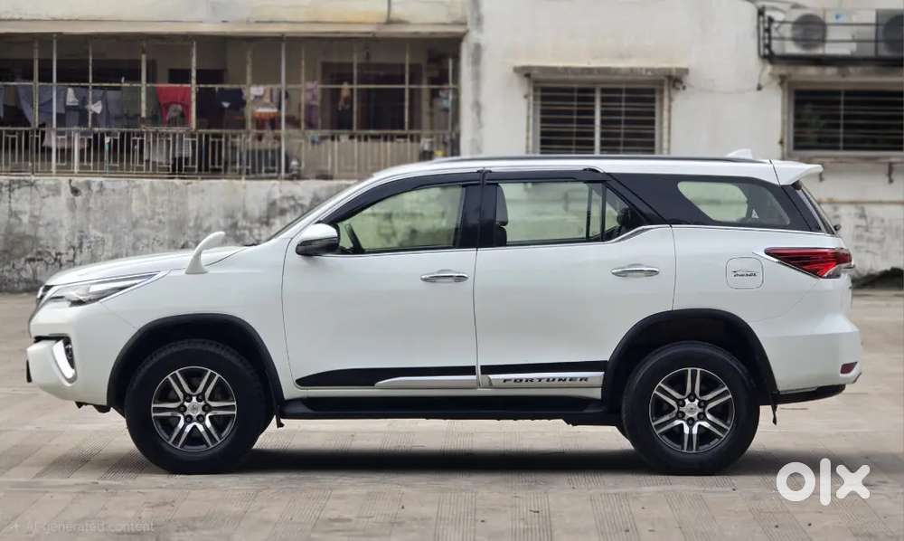 Toyota Fortuner 4x2 Auto Diesel 1st Owner Company Record