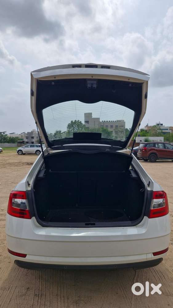 Skoda Octavia 1.8 Tsi At Style Plus, 2018, Petrol