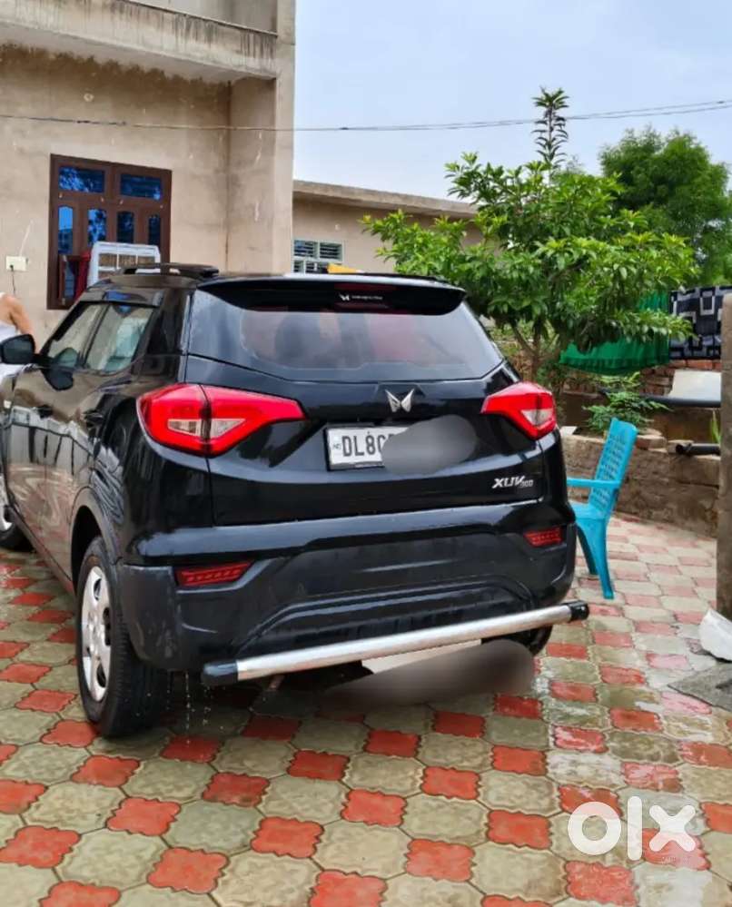Mahanadra Xuv 300 Sunroof Nice Condition Car Ladi Parsan Use Car