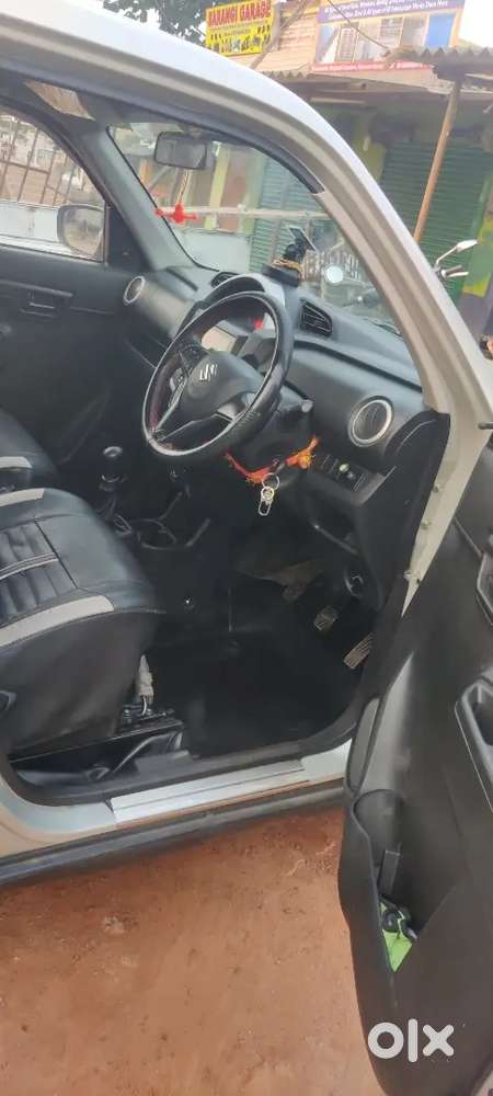 Maruti S-presso Vaxi+