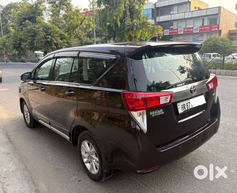 Toyota Innova Crysta 2.8 Gx At, 2018, Diesel