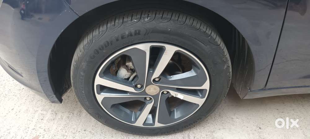 Tata Altroz Xz, 2022, Petrol