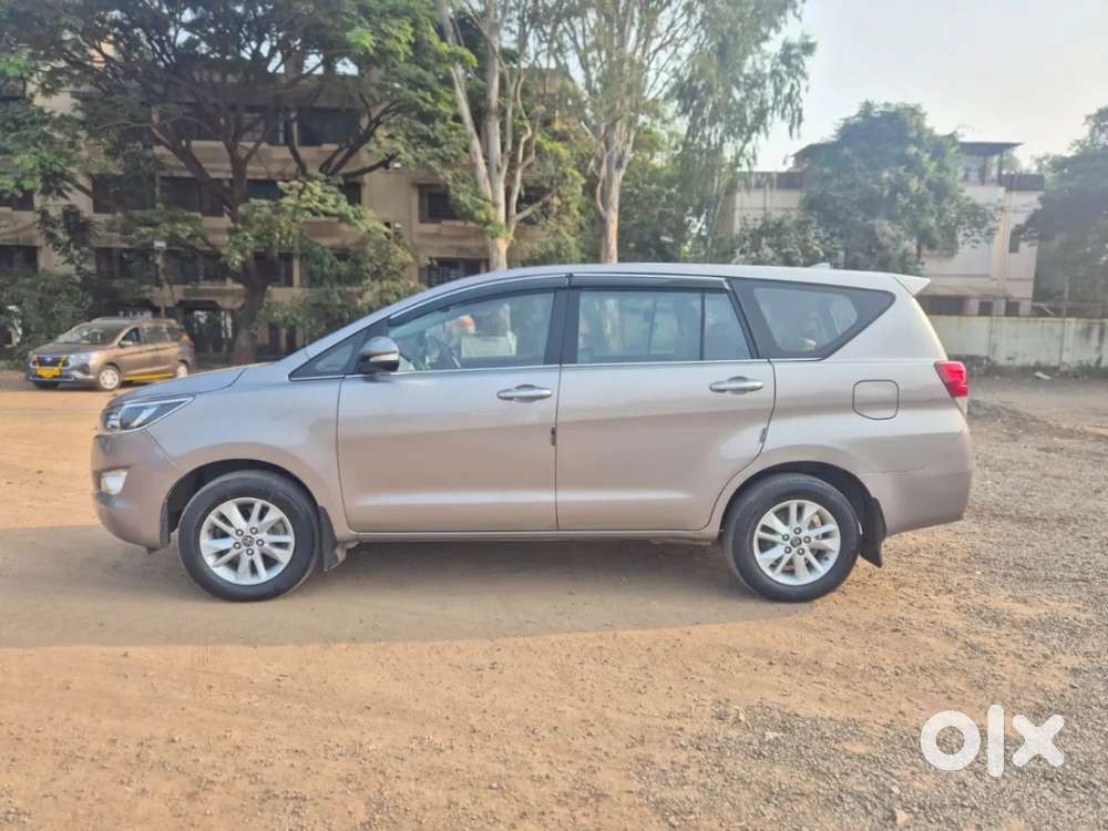 Toyota Innova Crysta [2020-ongoing] 2.4 Vx 7 Str, 2016, Diesel