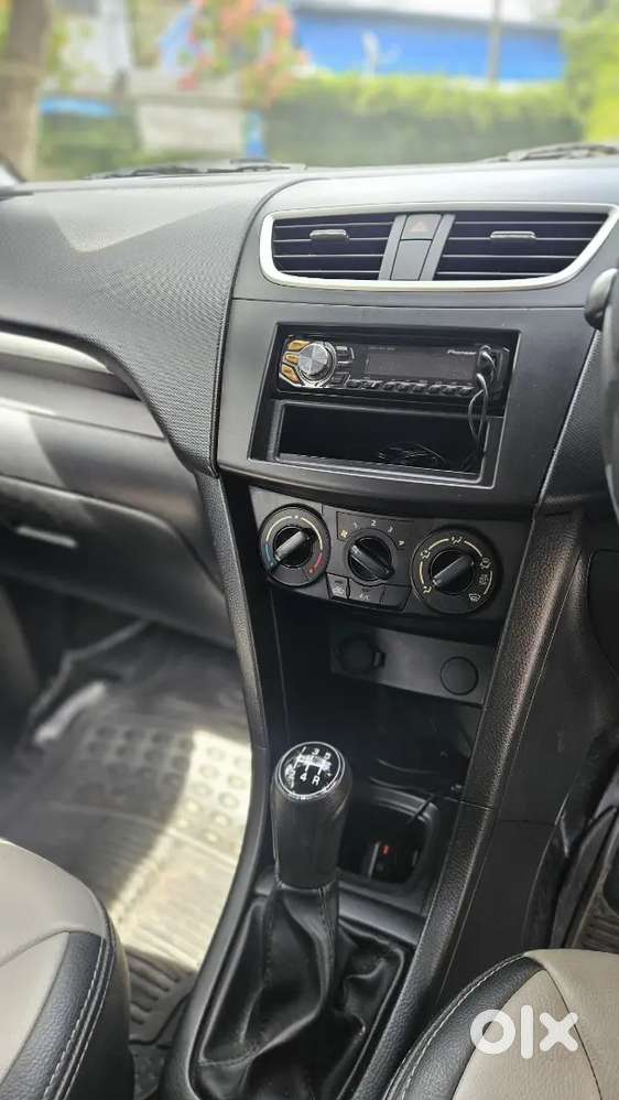 White Swift Vxi Single Owner Neat Condition Low Km