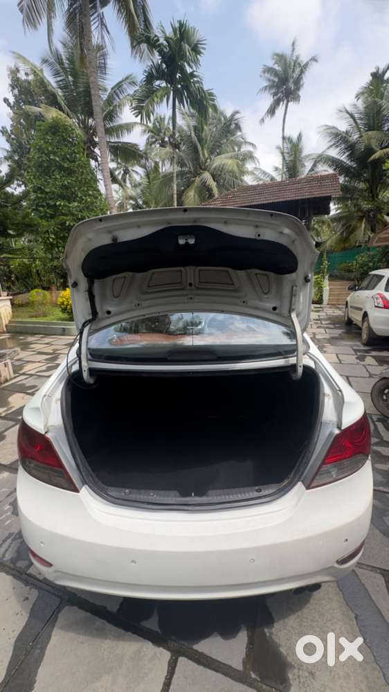 Hyundai Verna 1.6 Crdi Diesel – Well Maintained – 2nd Owner