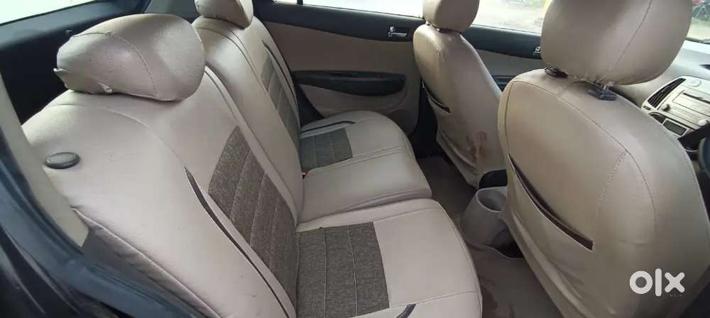 Hyundai I20 2011 Diesel 120000 Km Driven