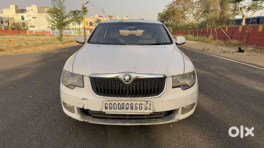 Skoda Superb Lk 2.0 Tdi At, 2012, Diesel
