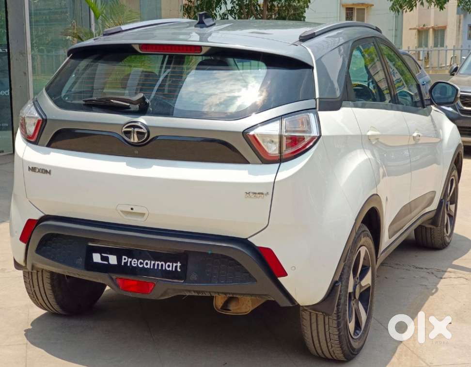 Tata Nexon 1.2 Revotron Xza Plus, 2018, Petrol