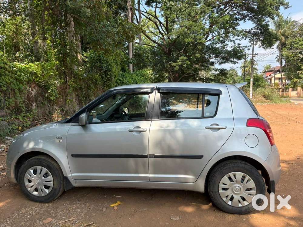Maruti Suzuki Swift 2010 Diesel 61000 Km Driven