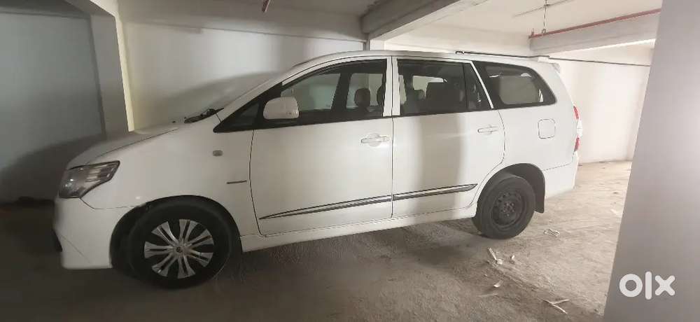 Toyota Innova 2013 Diesel 215000 Km Driven