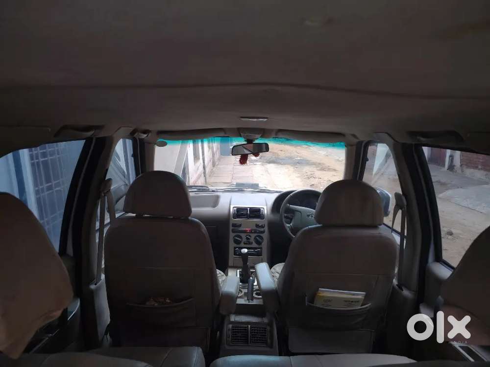 Tata Safari 2012
