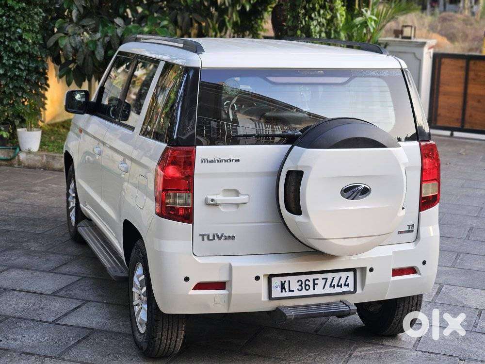 Mahindra Tuv 300 T8 Amt, 2017, Diesel