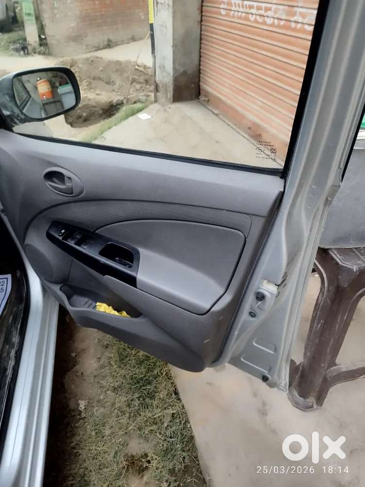 Toyota Etios Liva 2011