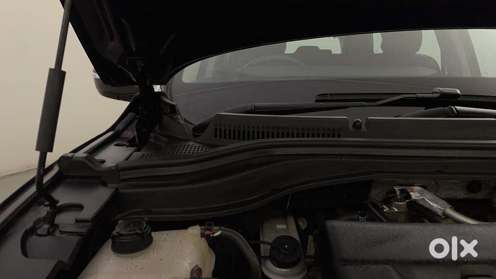 Mahindra Xuv700 2.2 Ax 5 Diesel At 7 Str, 2023, Diesel