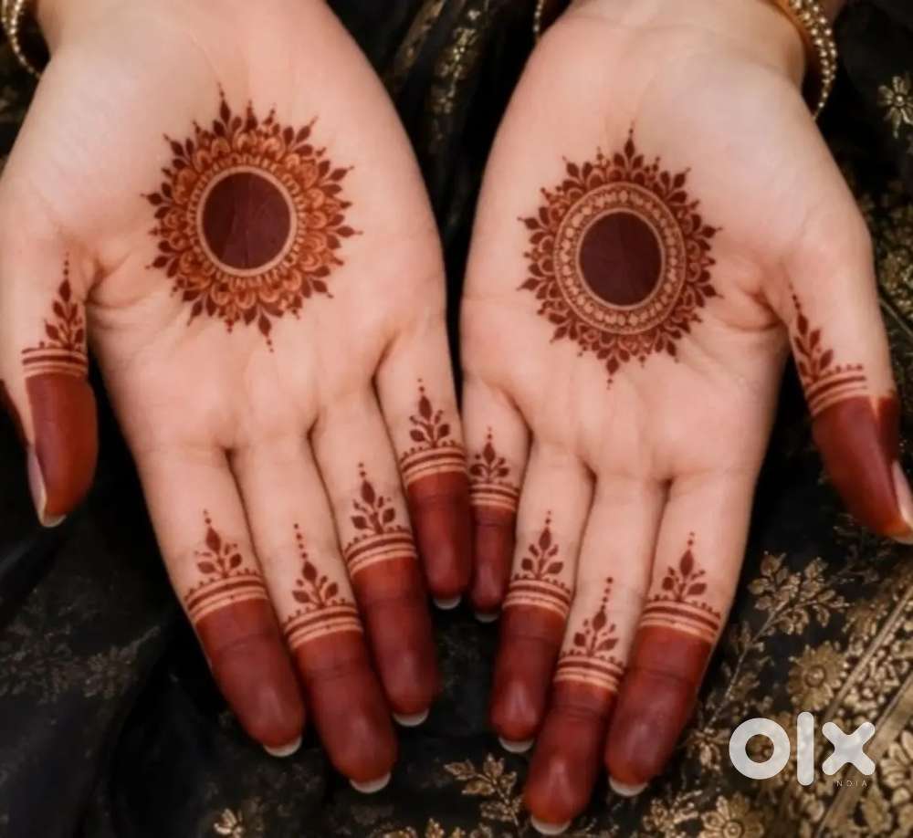 Agar kise ne mehandi lgwouni hove contact kare