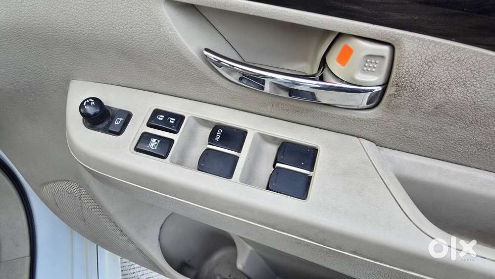 Maruti Suzuki Ertiga Zxi Plus Shvs, 2020, Petrol