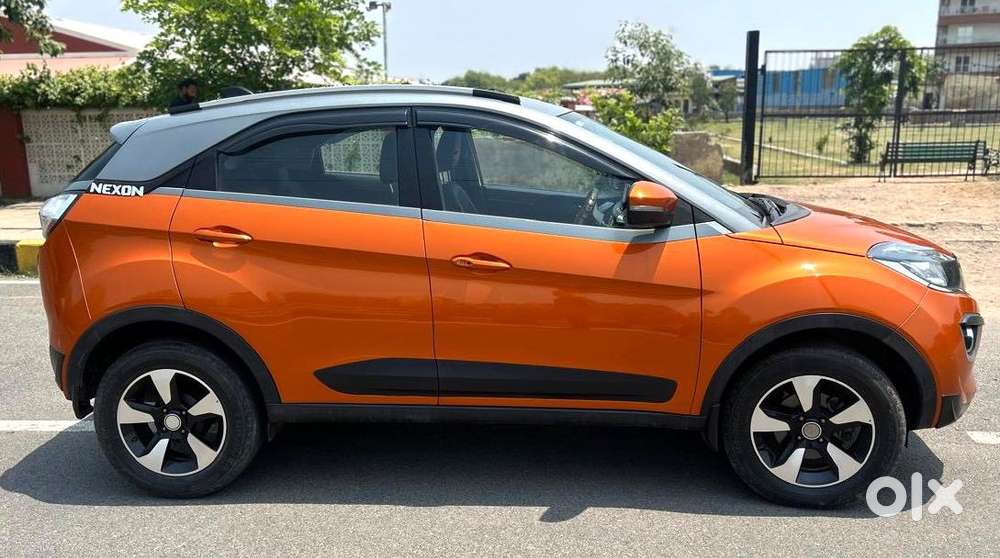 Tata Nexon 1.2 Revotron Xza Plus, 2018, Petrol