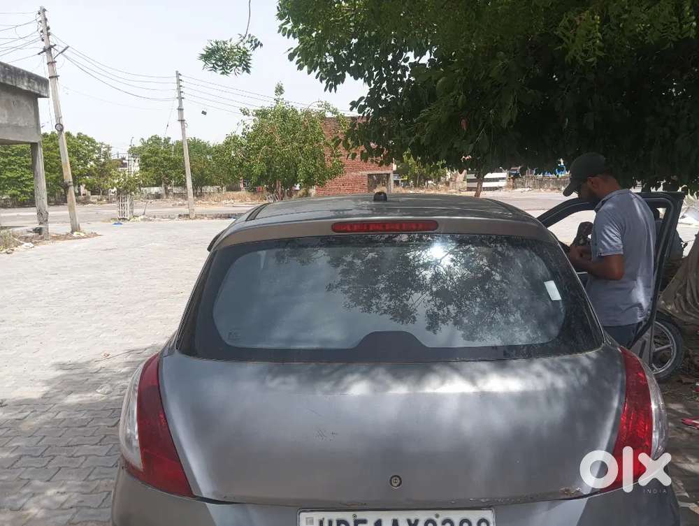 Maruti Suzuki Swift 2014 Cng & Hybrids 100000 Km Driven
