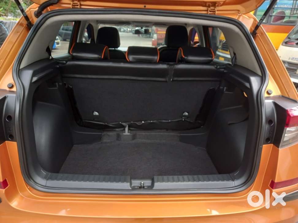 Skoda Kushaq 1.0 Tsi Active, 2022, Petrol