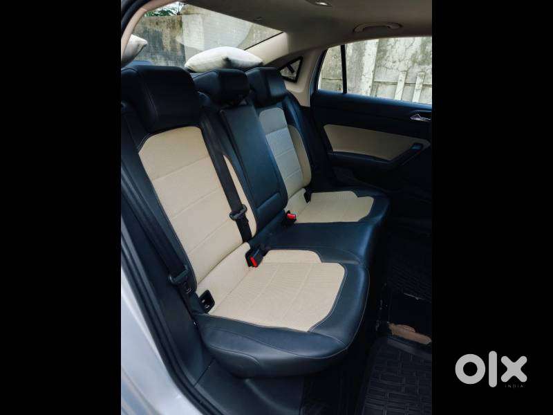 Skoda Slavia Style 1.0l Tsi At, 2023, Petrol