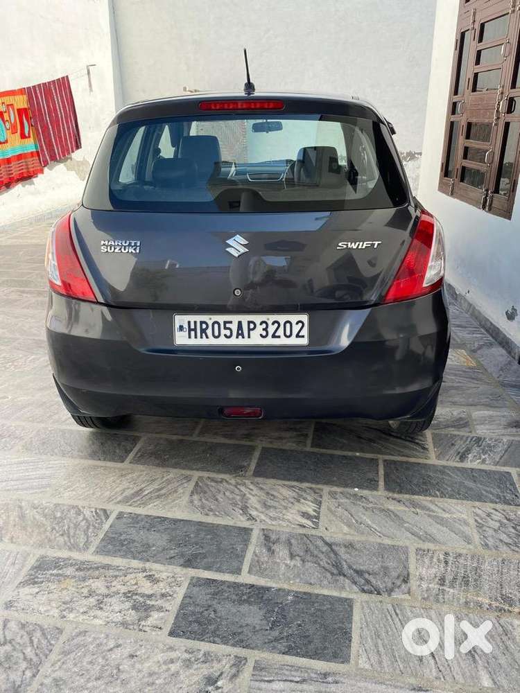 Maruti Suzuki Swift 2015 Petrol Well Maintained
