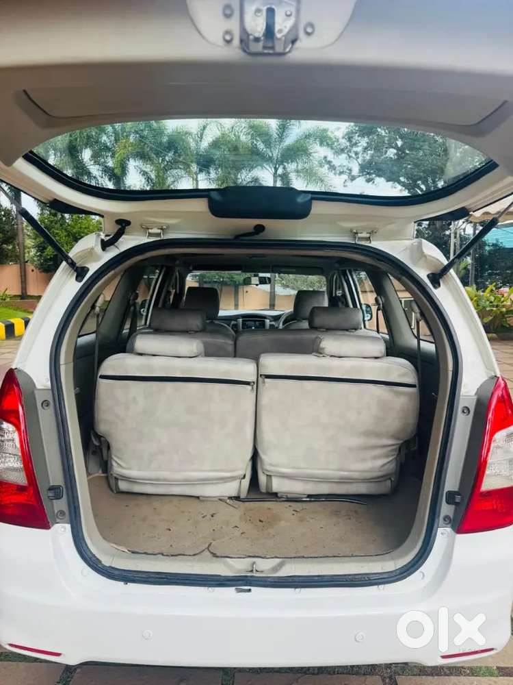 Toyota Innova 2.5 2014