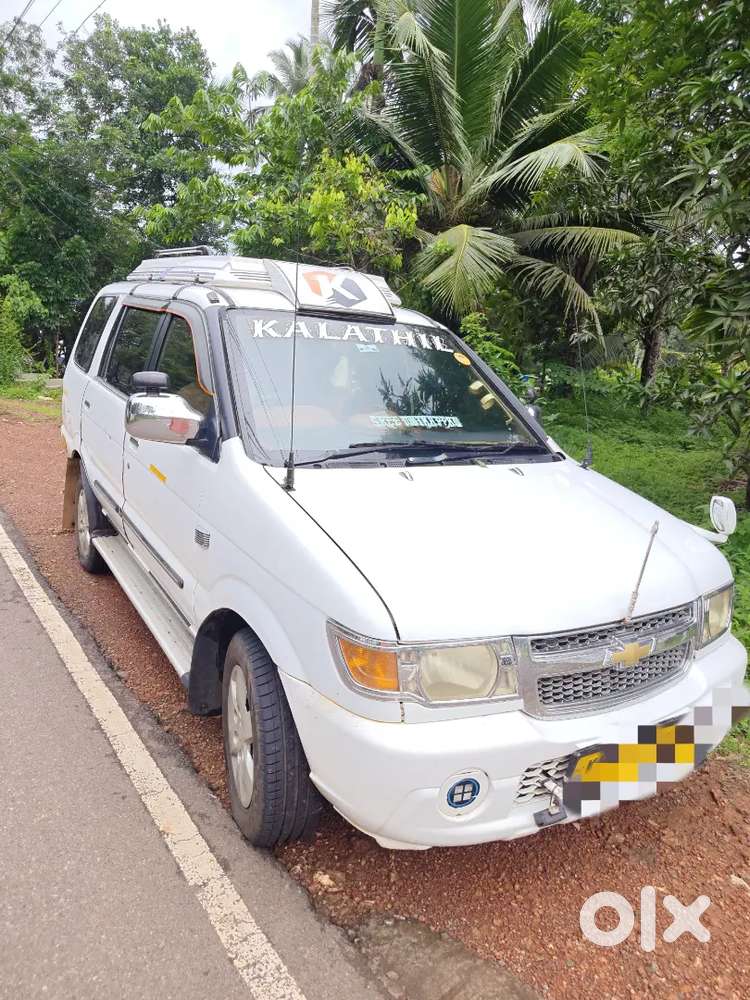 Chevrolet Tavera Neo 2014