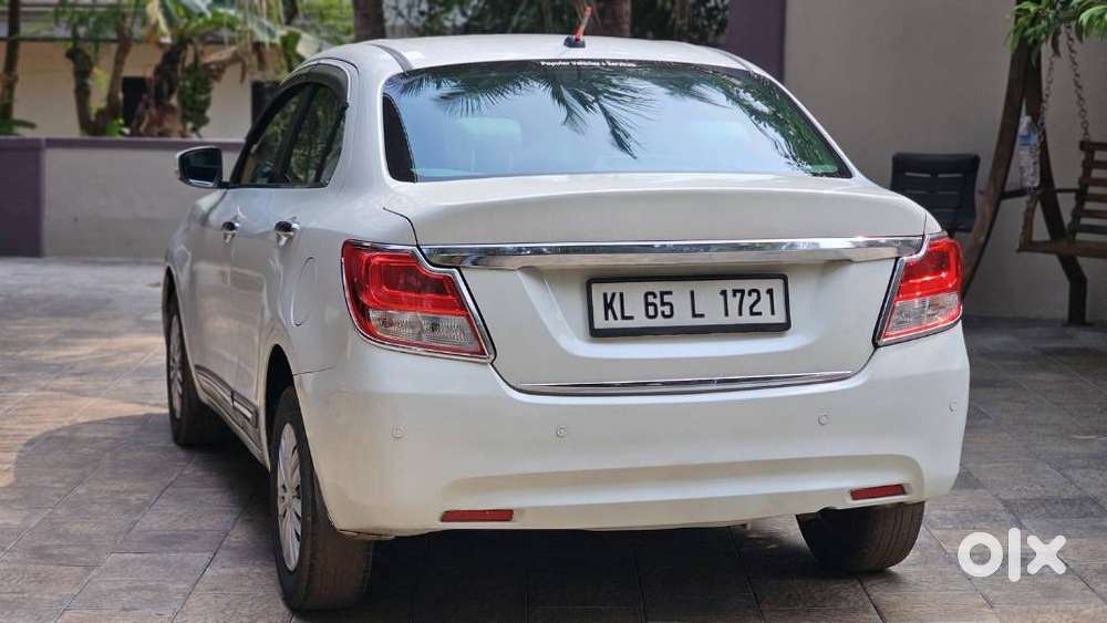 Maruti Suzuki Swift Dzire Amt Vdi, 2018, Diesel