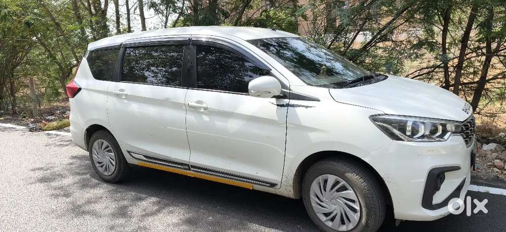 Maruti Suzuki Ertiga Vxi 2025