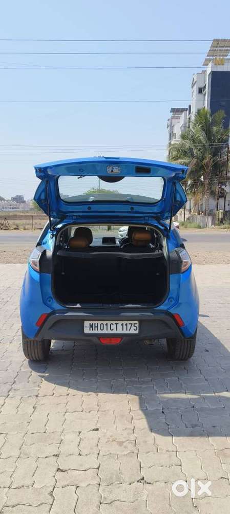 Tata Nexon 1.5 Revotorq Xza Plus Dualtone, 2018, Diesel
